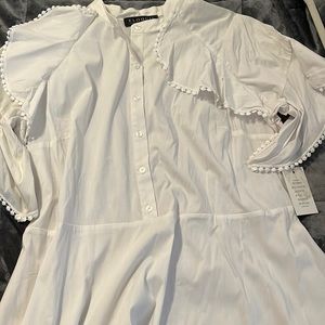 NWT Womens top size 16